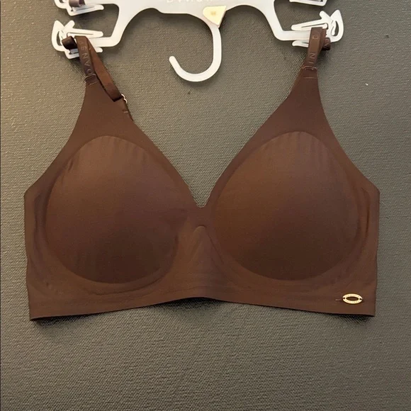 NWT 3-Pk Danskin Gel Bonded Wireless Lounge Bras - Sz. M